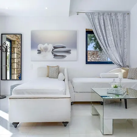 Dion Retreat By 圣尼古拉奥斯