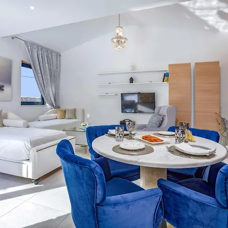 Dion Retreat By Villa